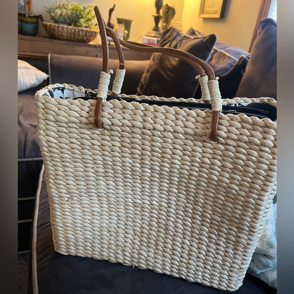 Woven In Natural Fiber Boho Shoulder Tote Bag Purse 12 X 7 Lots Of Compartments